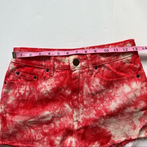 BDG Festival Shorts 28 Red Tie Dye High Rise Cheeky High Waisted - Picture 5 of 9